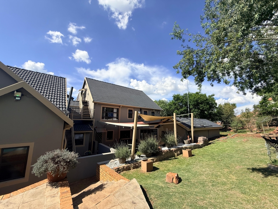 4 Bedroom Property for Sale in Blue Saddle Ranches Gauteng