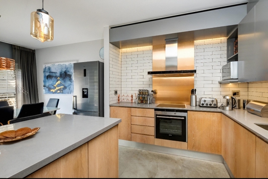 To Let 2 Bedroom Property for Rent in Sandown Gauteng