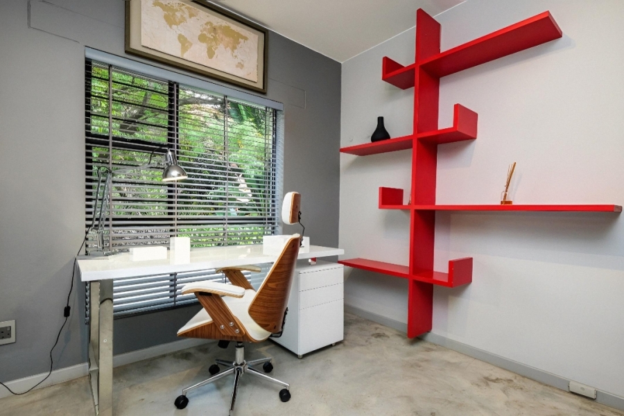 To Let 2 Bedroom Property for Rent in Sandown Gauteng