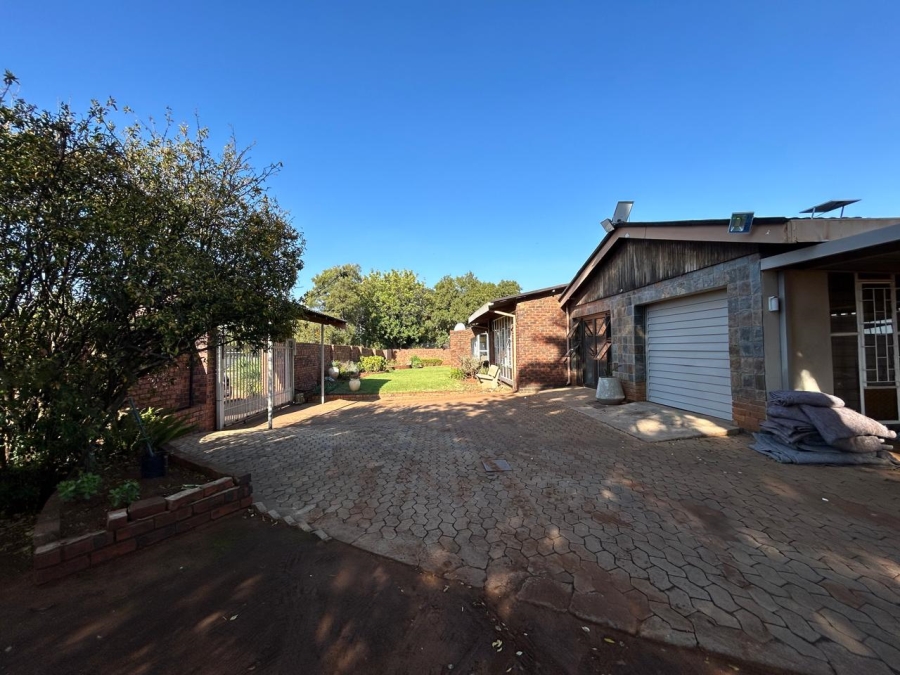 3 Bedroom Property for Sale in Valhalla Gauteng