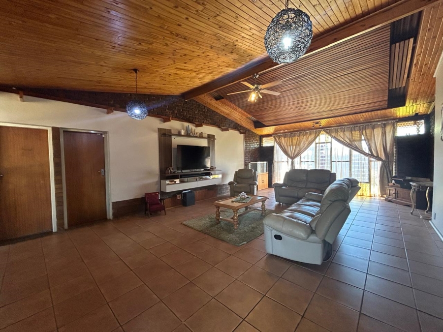 3 Bedroom Property for Sale in Valhalla Gauteng