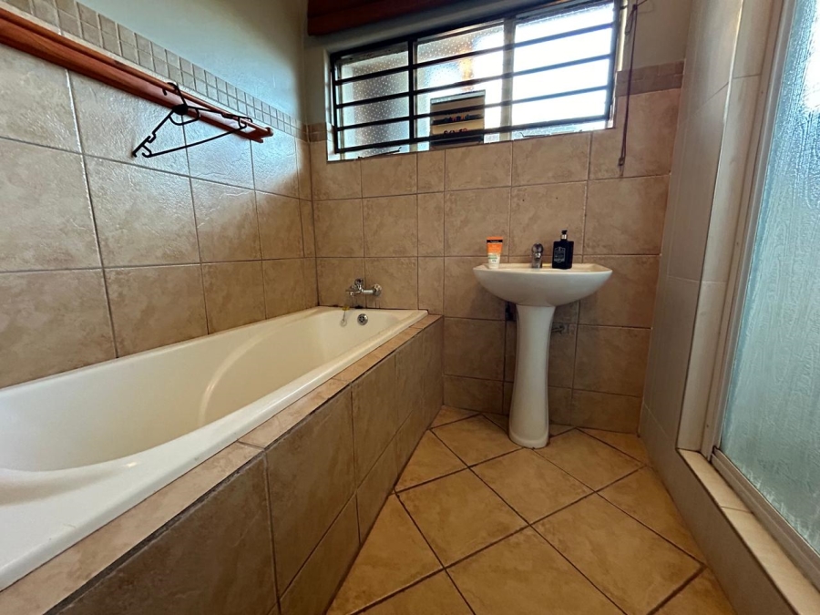 3 Bedroom Property for Sale in Valhalla Gauteng