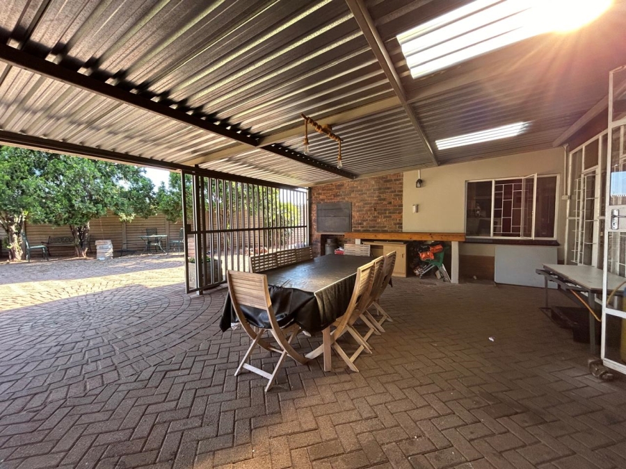 3 Bedroom Property for Sale in Valhalla Gauteng