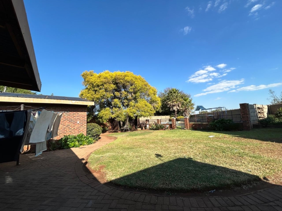 3 Bedroom Property for Sale in Valhalla Gauteng