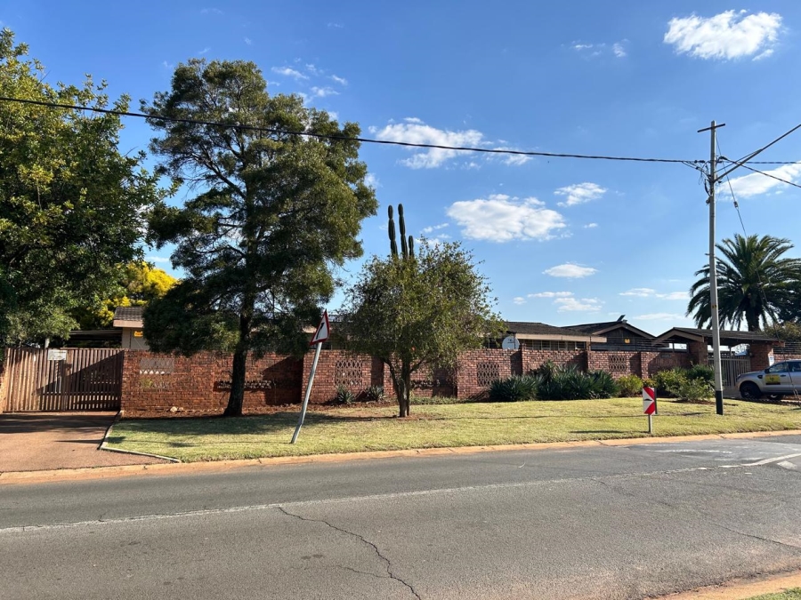 3 Bedroom Property for Sale in Valhalla Gauteng