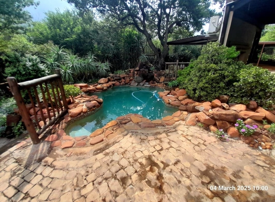 5 Bedroom Property for Sale in Roodeplaat Gauteng