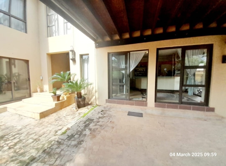 5 Bedroom Property for Sale in Roodeplaat Gauteng