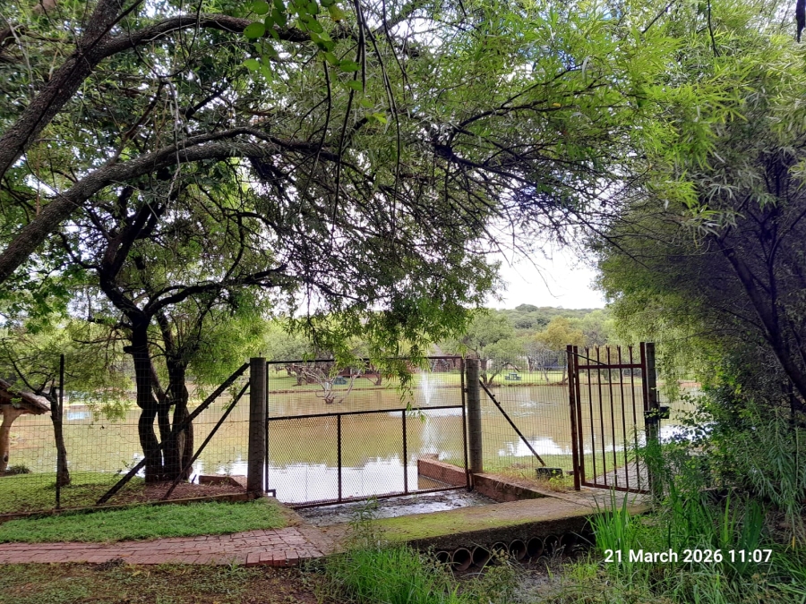 5 Bedroom Property for Sale in Roodeplaat Gauteng