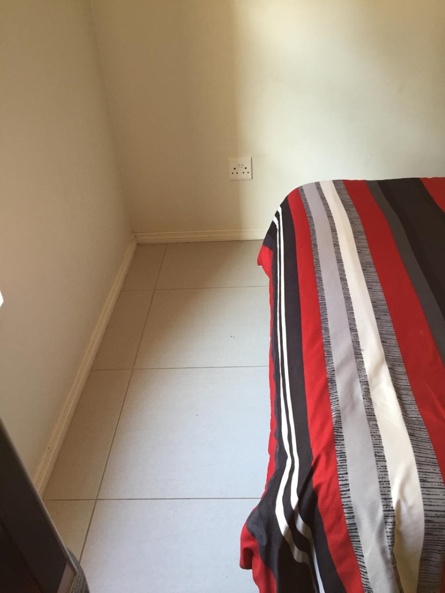 1 Bedroom Property for Sale in Carlswald Gauteng