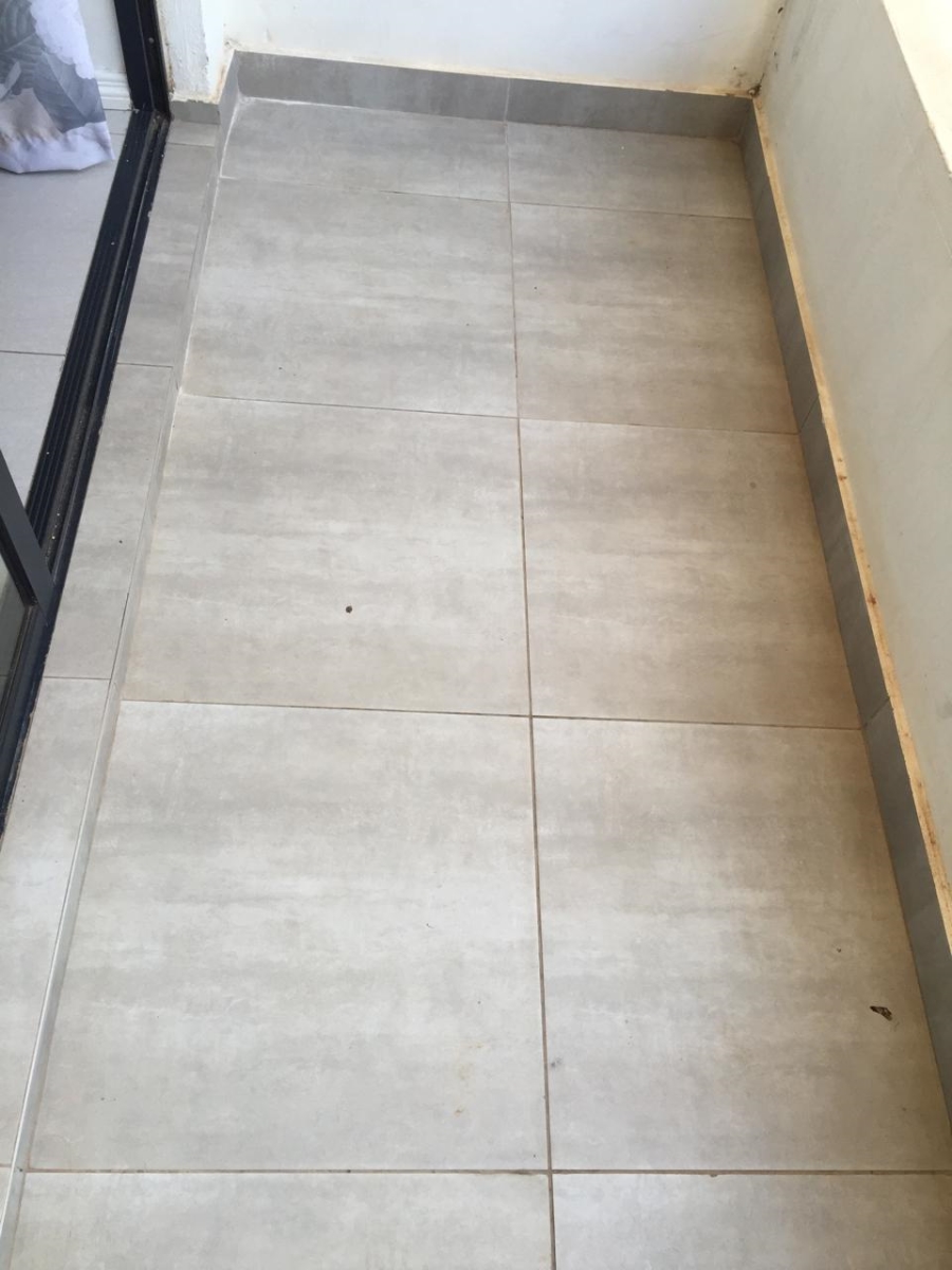 1 Bedroom Property for Sale in Carlswald Gauteng