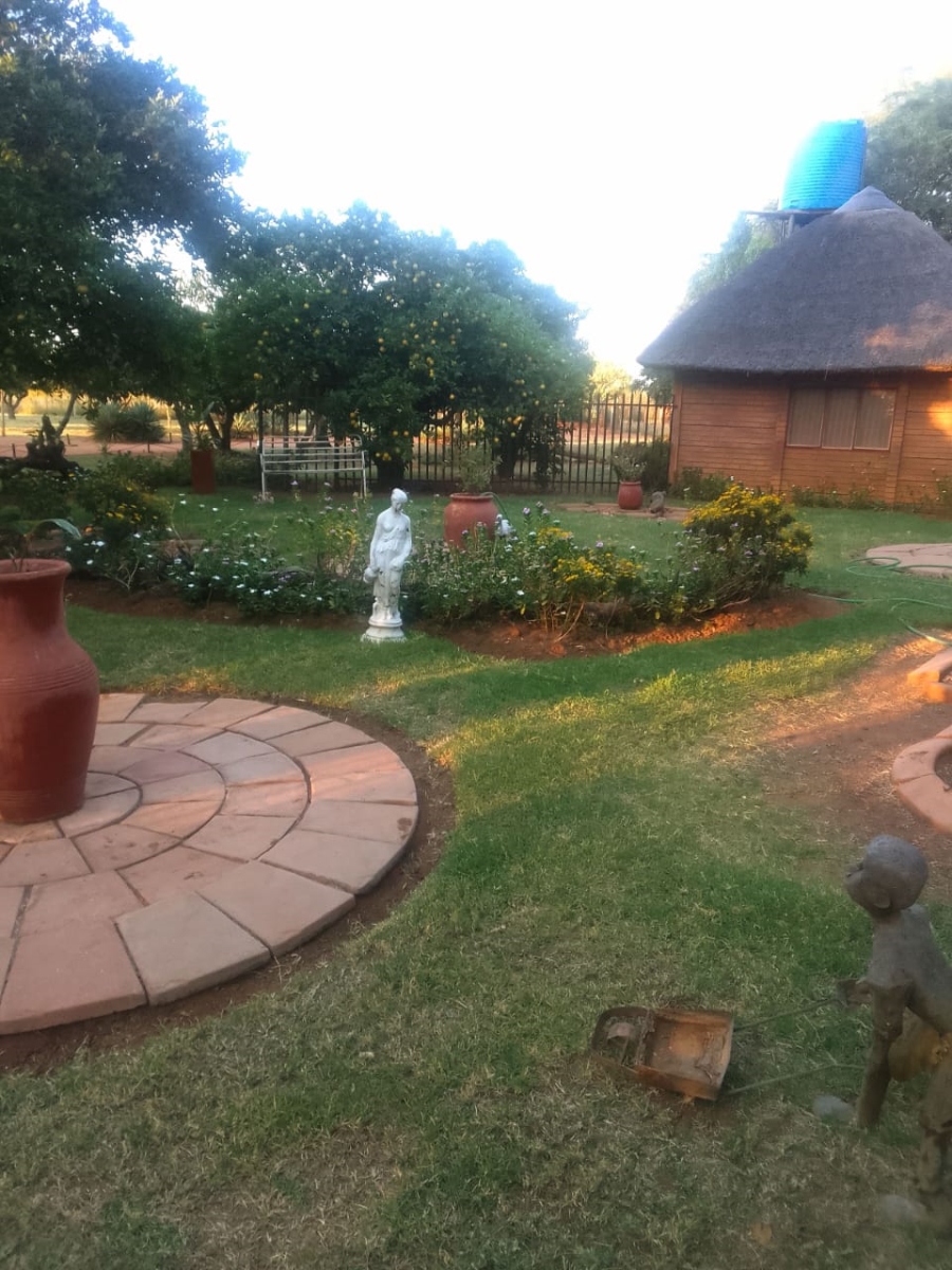 4 Bedroom Property for Sale in Pretoria North Gauteng