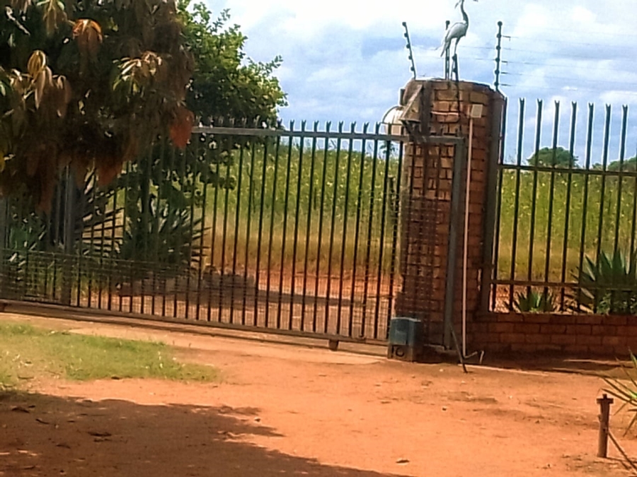 4 Bedroom Property for Sale in Pretoria North Gauteng