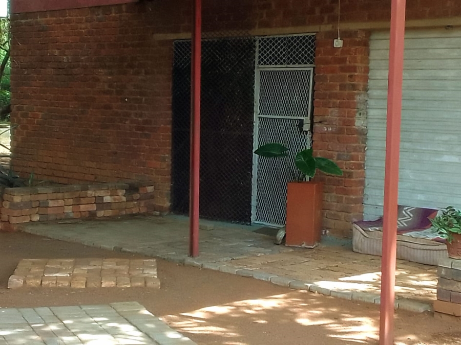 4 Bedroom Property for Sale in Pretoria North Gauteng