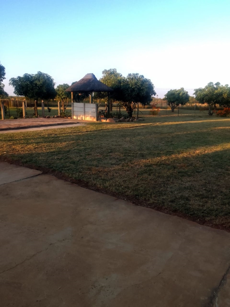 4 Bedroom Property for Sale in Pretoria North Gauteng