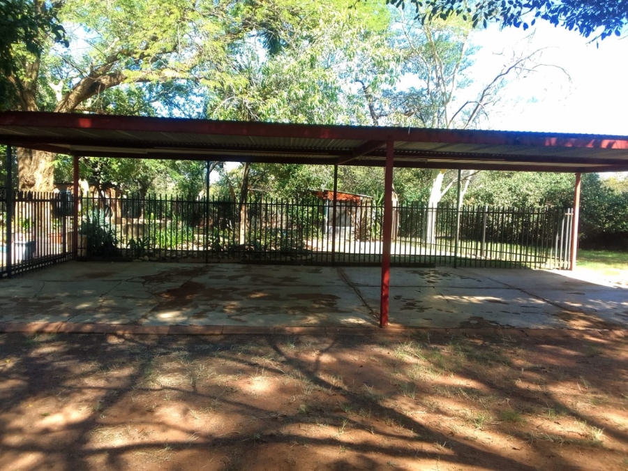 4 Bedroom Property for Sale in Pretoria North Gauteng