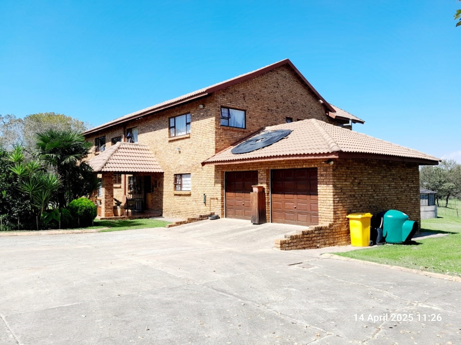 5 Bedroom Property for Sale in Roodeplaat Gauteng