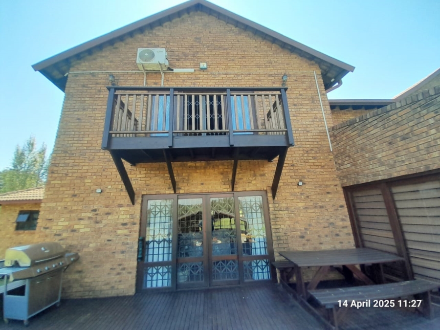 5 Bedroom Property for Sale in Roodeplaat Gauteng
