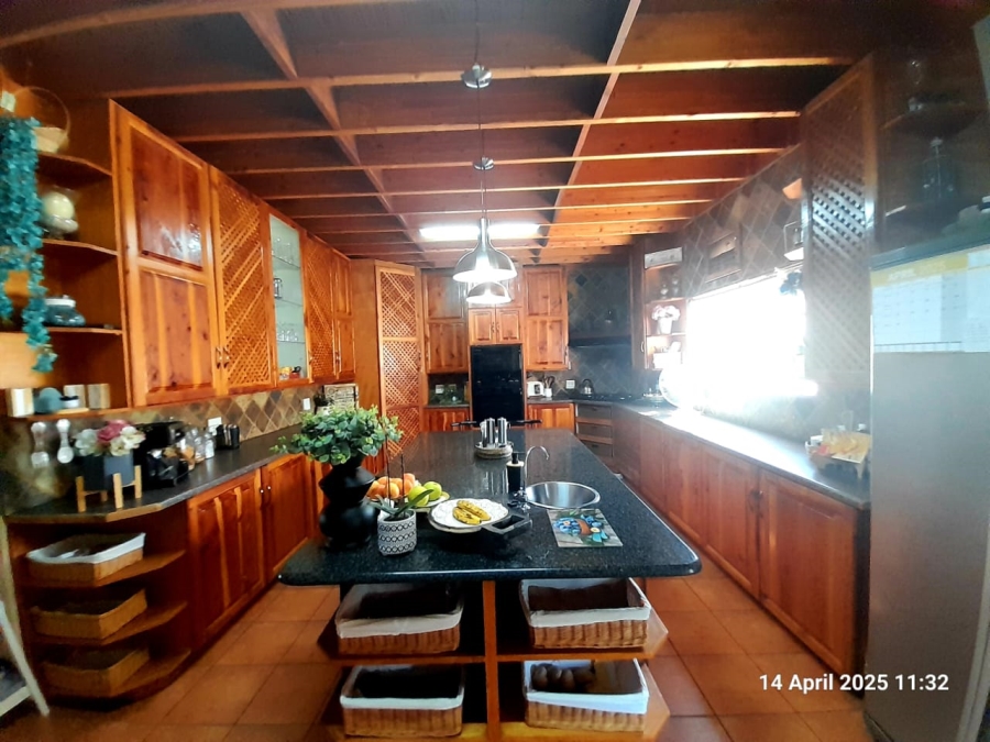 5 Bedroom Property for Sale in Roodeplaat Gauteng