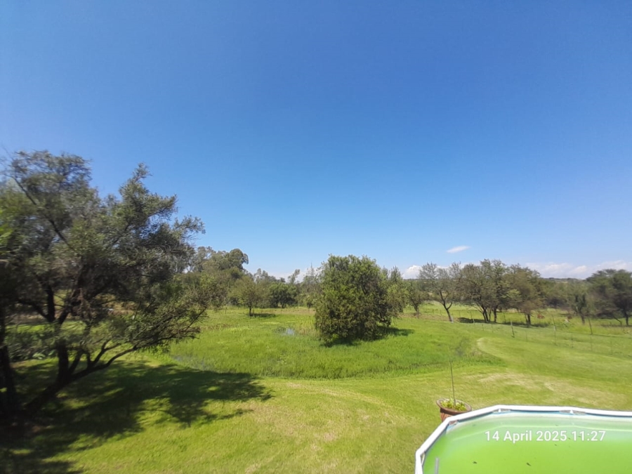 5 Bedroom Property for Sale in Roodeplaat Gauteng