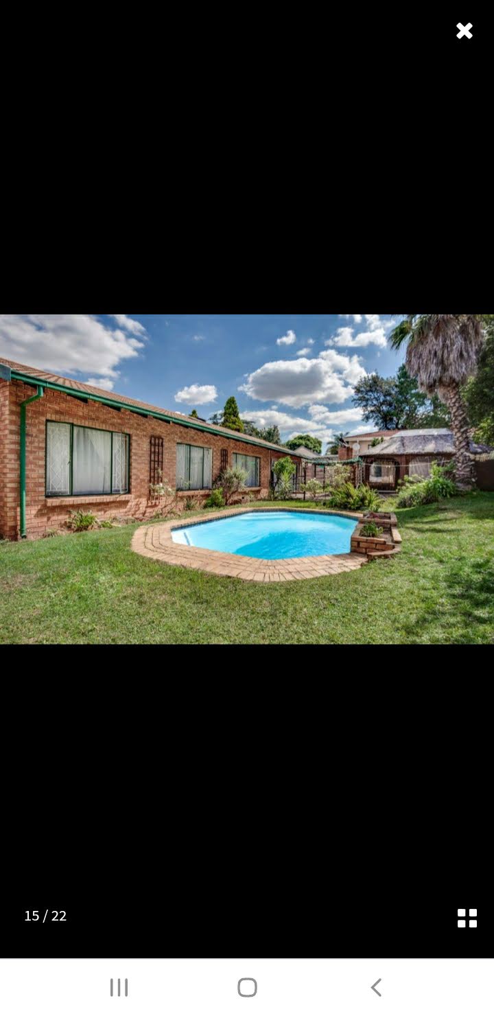 To Let 4 Bedroom Property for Rent in Bromhof Gauteng