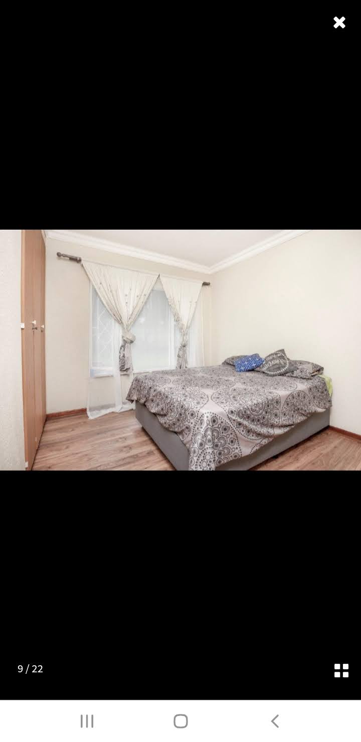 To Let 4 Bedroom Property for Rent in Bromhof Gauteng