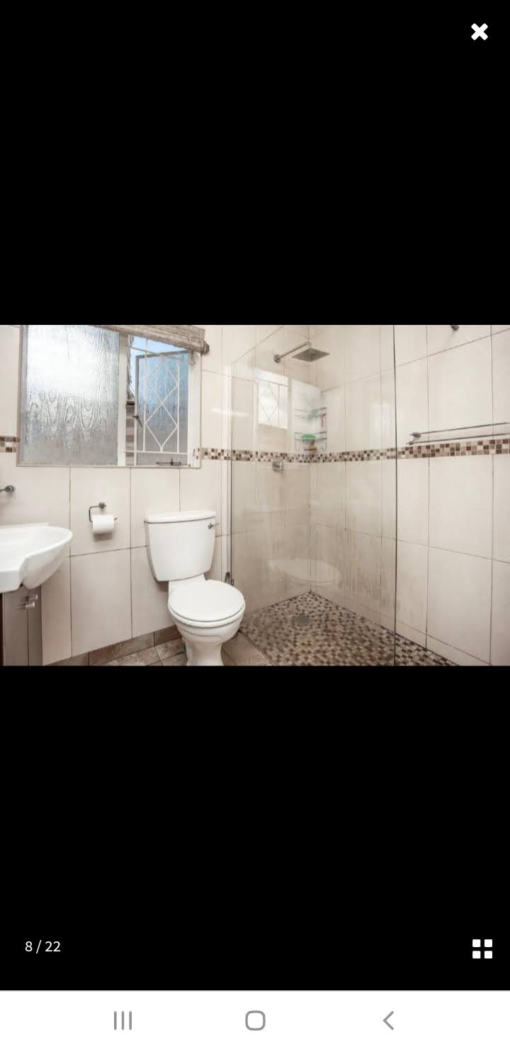 To Let 4 Bedroom Property for Rent in Bromhof Gauteng