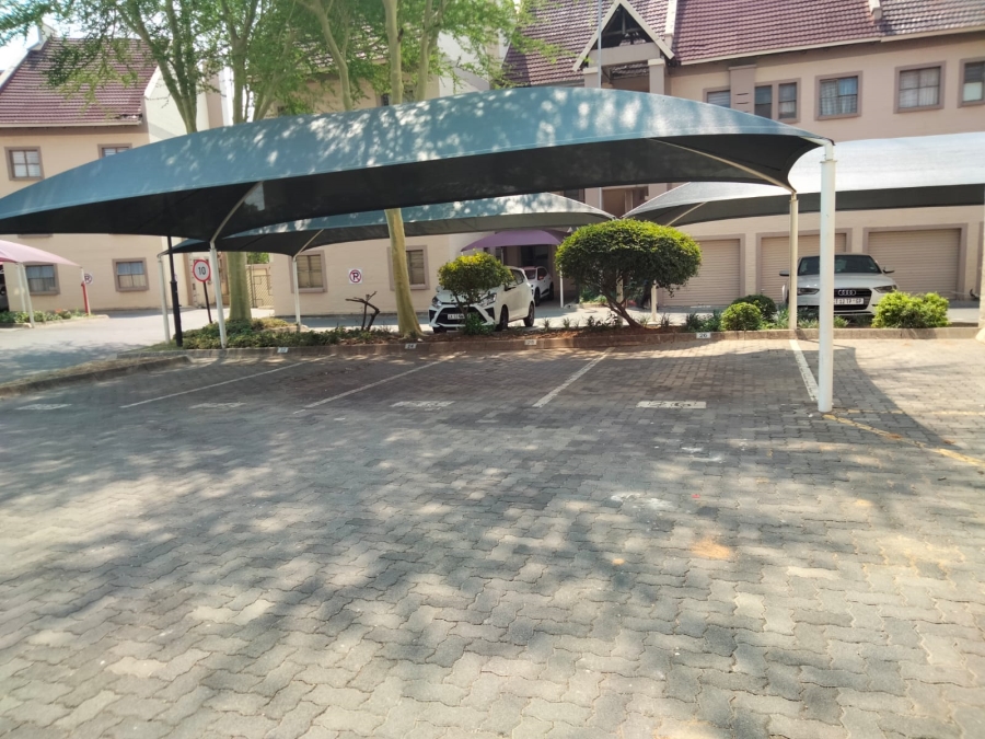 To Let 2 Bedroom Property for Rent in Sundowner Gauteng