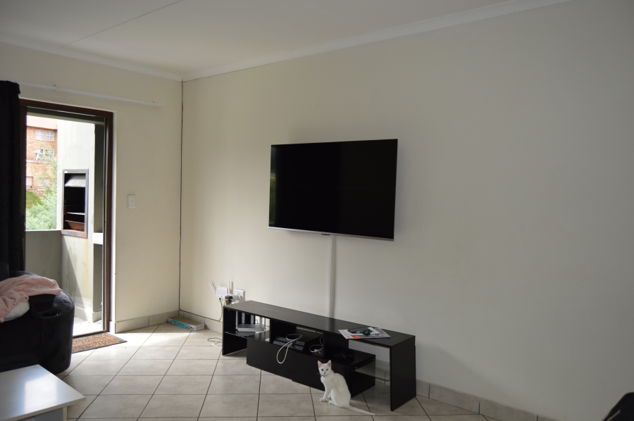 2 Bedroom Property for Sale in Helderkruin Gauteng