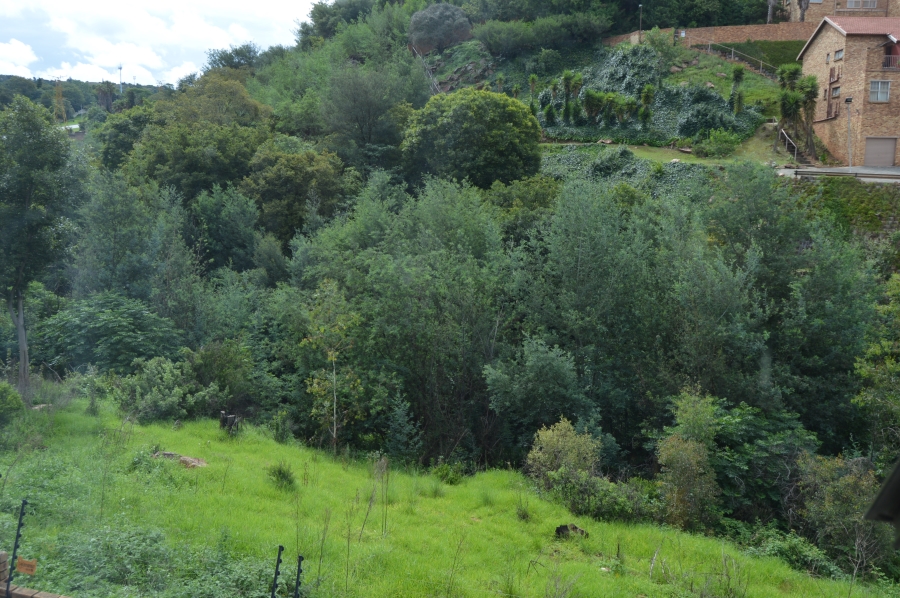 2 Bedroom Property for Sale in Helderkruin Gauteng