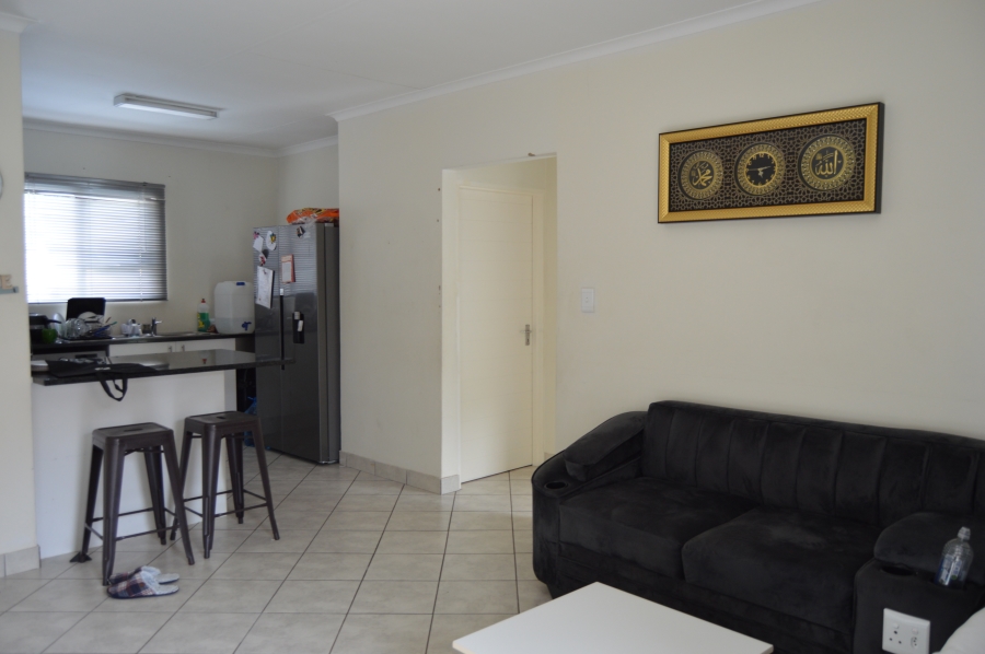 2 Bedroom Property for Sale in Helderkruin Gauteng
