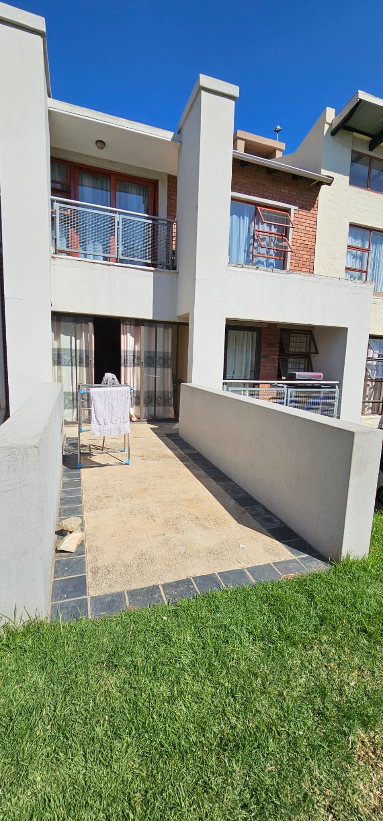 2 Bedroom Property for Sale in Carlswald Gauteng