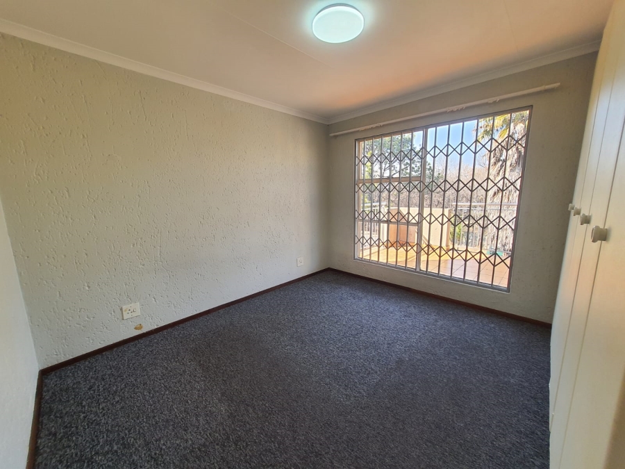 2 Bedroom Property for Sale in Vanderbijlpark SW 5 Gauteng