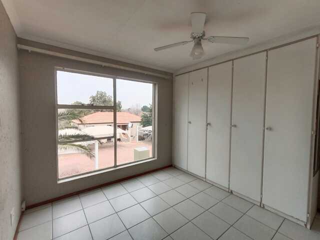2 Bedroom Property for Sale in Vanderbijlpark SW 5 Gauteng