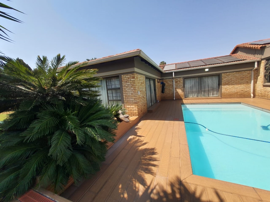 4 Bedroom Property for Sale in Vanderbijlpark SE 4 Gauteng