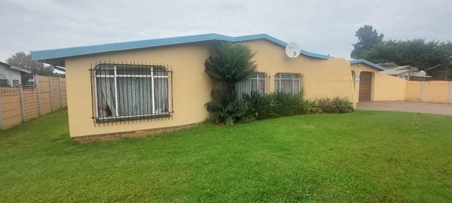3 Bedroom Property for Sale in Sonland Park Gauteng