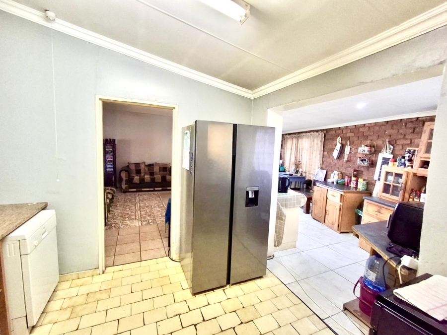 4 Bedroom Property for Sale in Jan Niemand Park Gauteng