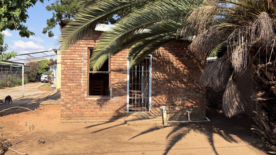 4 Bedroom Property for Sale in Jan Niemand Park Gauteng
