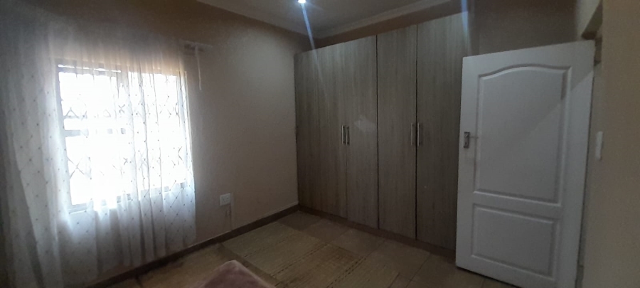 5 Bedroom Property for Sale in Witkop Gauteng