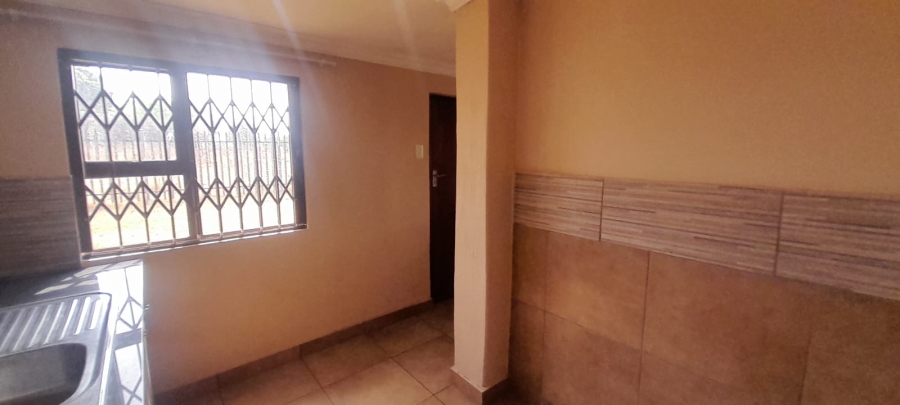 5 Bedroom Property for Sale in Witkop Gauteng