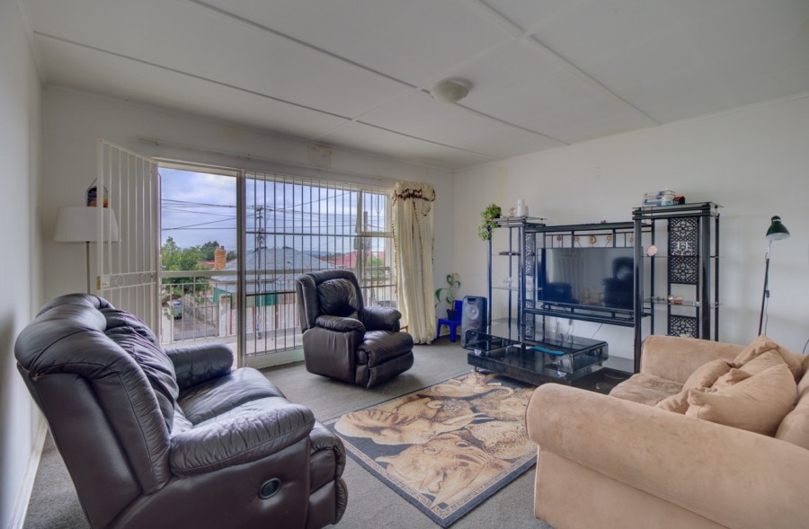 To Let 2 Bedroom Property for Rent in Kenilworth Gauteng