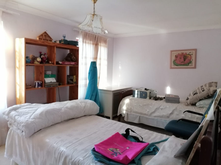 4 Bedroom Property for Sale in Ninapark Gauteng