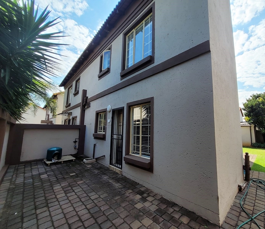 2 Bedroom Property for Sale in Annlin Gauteng