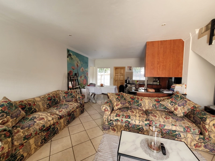 2 Bedroom Property for Sale in Annlin Gauteng