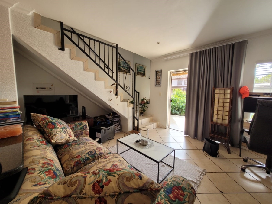 2 Bedroom Property for Sale in Annlin Gauteng