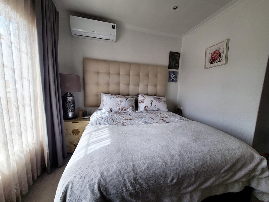 2 Bedroom Property for Sale in Annlin Gauteng