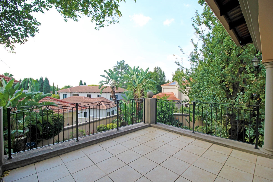 4 Bedroom Property for Sale in Broadacres Gauteng