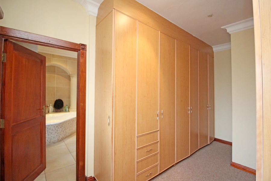 4 Bedroom Property for Sale in Broadacres Gauteng