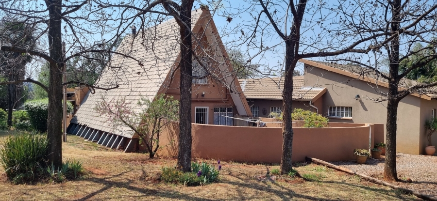 5 Bedroom Property for Sale in Golf View Gauteng