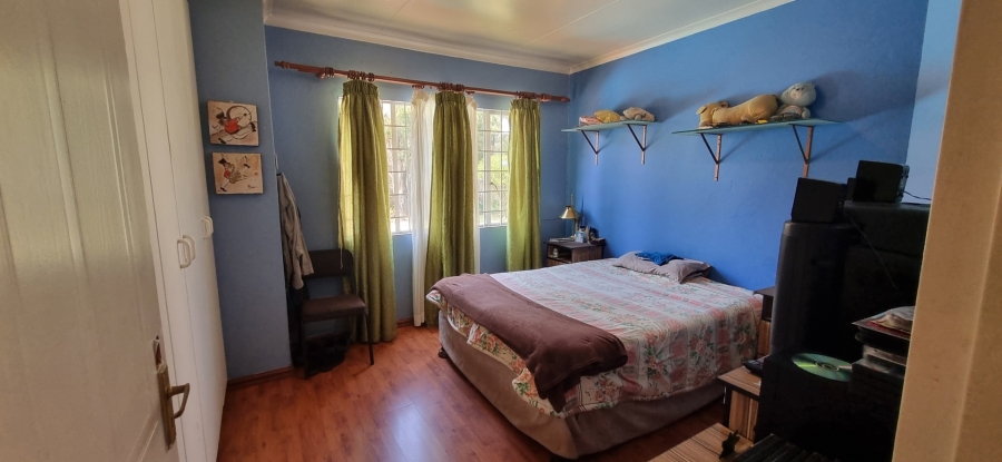 5 Bedroom Property for Sale in Golf View Gauteng