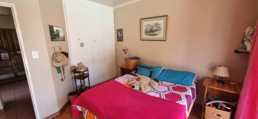 5 Bedroom Property for Sale in Golf View Gauteng